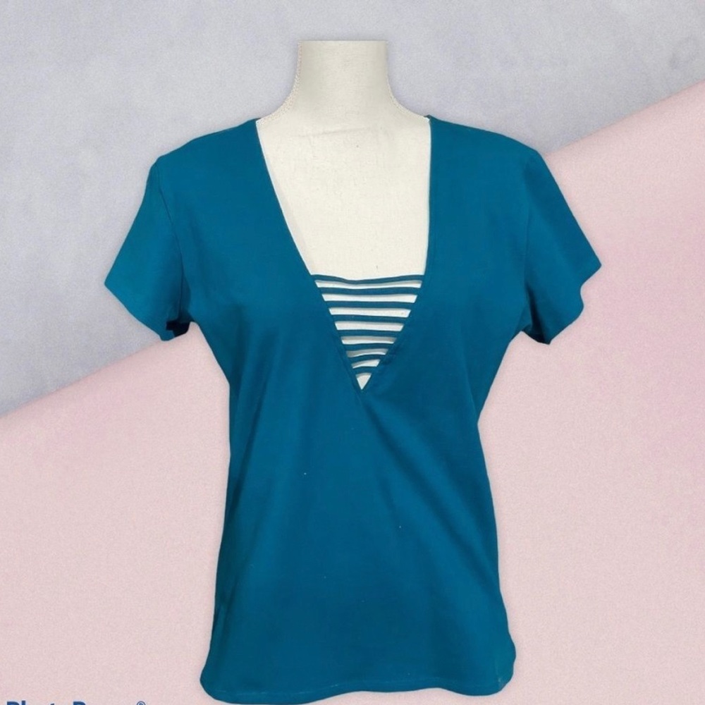 Women’s Express One eleven V Neck- Strap XL NWT